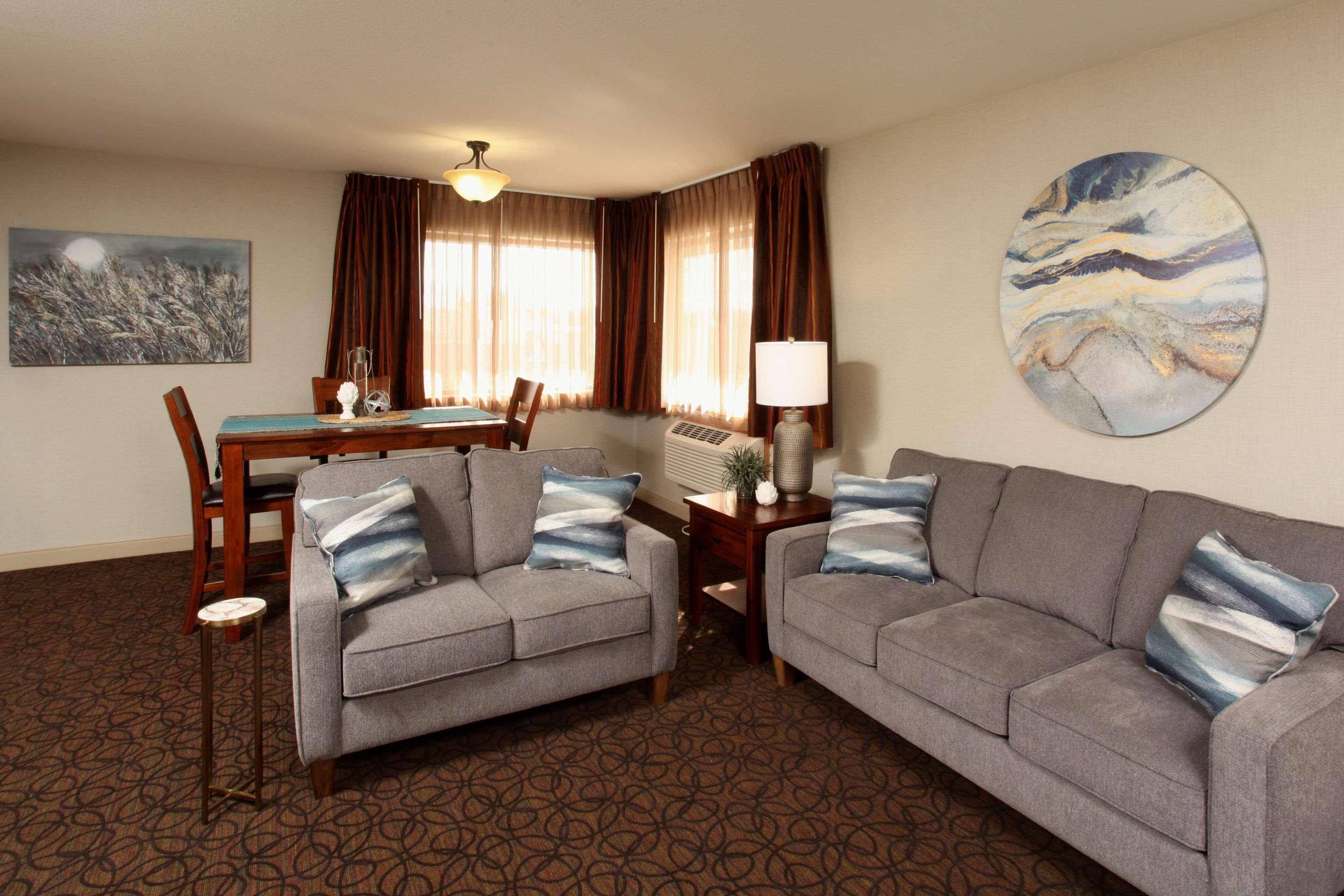 Quality Inn Oakwood Fairwood Exterior photo