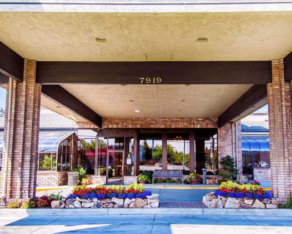 Quality Inn Oakwood Fairwood Exterior photo