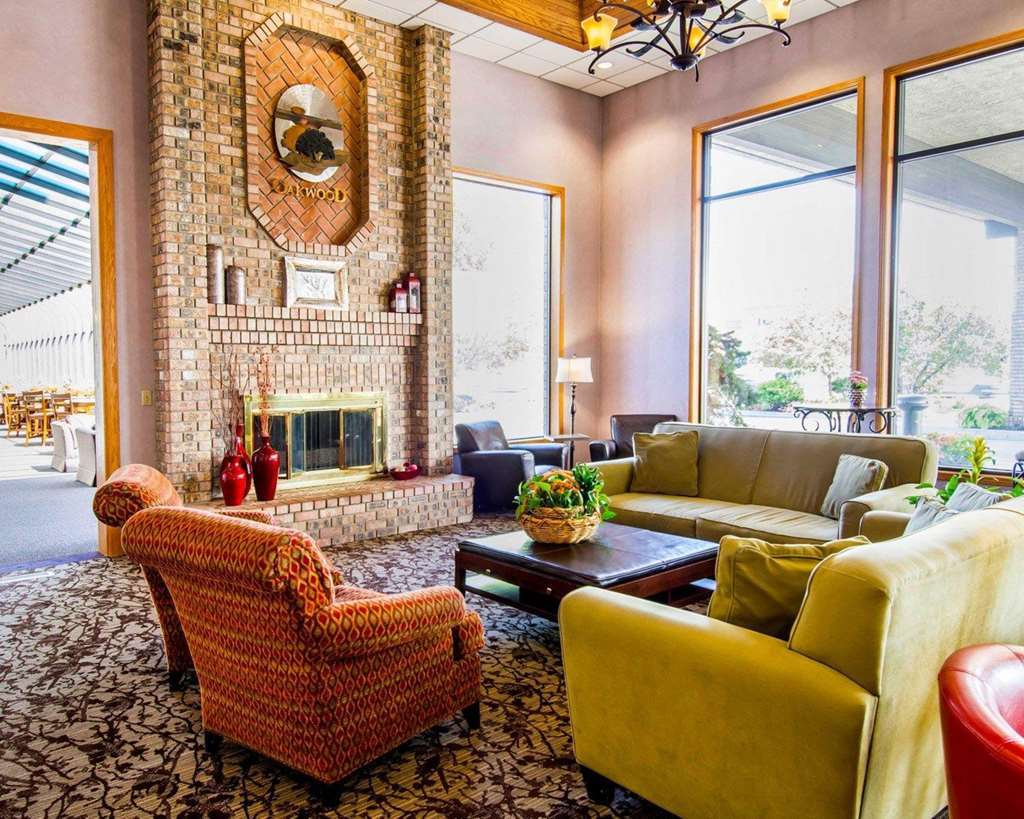 Quality Inn Oakwood Fairwood Interior photo