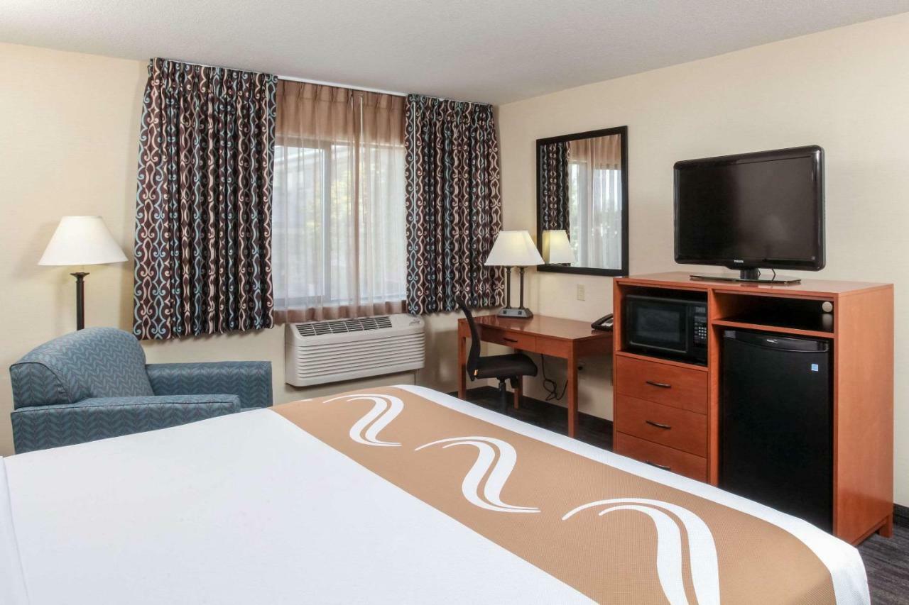 Quality Inn Oakwood Fairwood Exterior photo